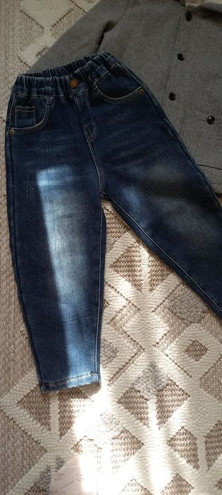 Пальто и джинсы тёплые