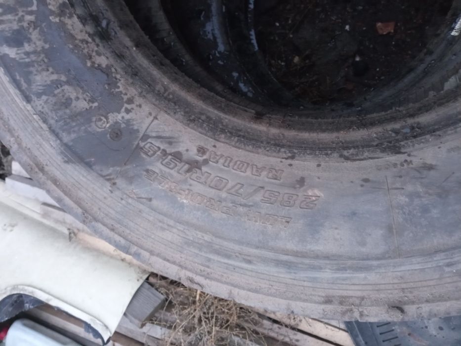 Продам шины грузовые