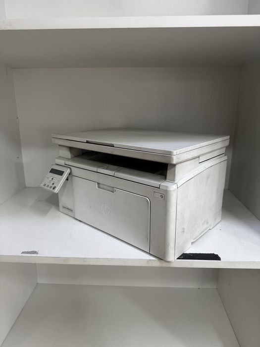 Принтер лазерный HP б/у