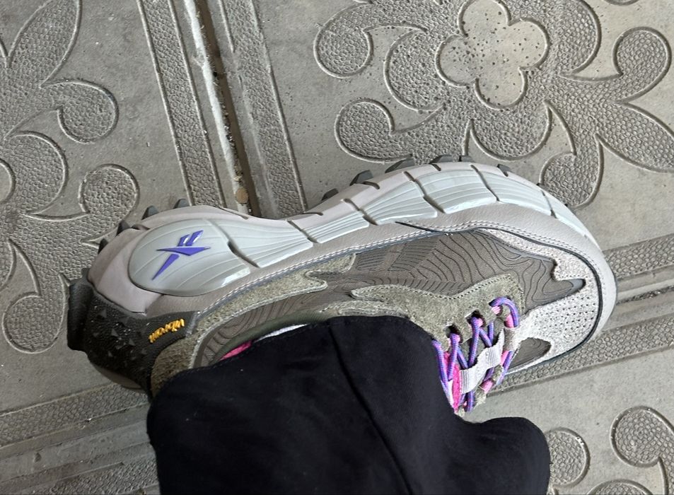 Продам кроссовка reebok