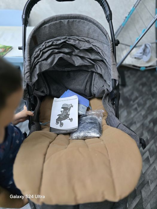 Продам коляску Деарест