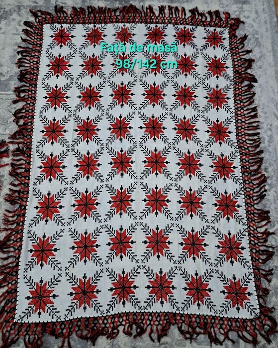 Fețe de masă tradiționale/ naproane