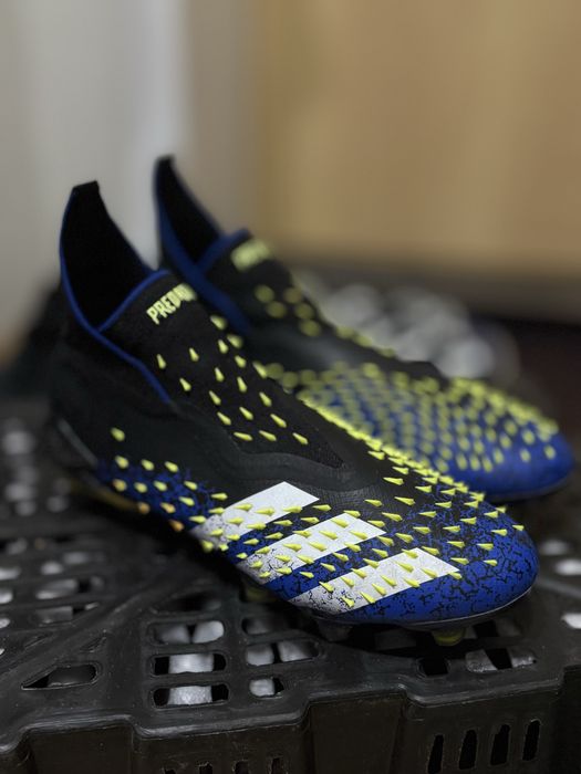 Бутсы Adidas Predator