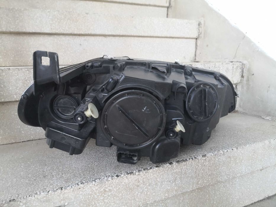 Фар BMW X6 E71 Bi-Xenon Dynamic ляв/Фар БМВ Х6 Е71/Фар BMW E71 Оригина