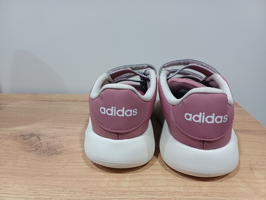 Детски малатонки адидас