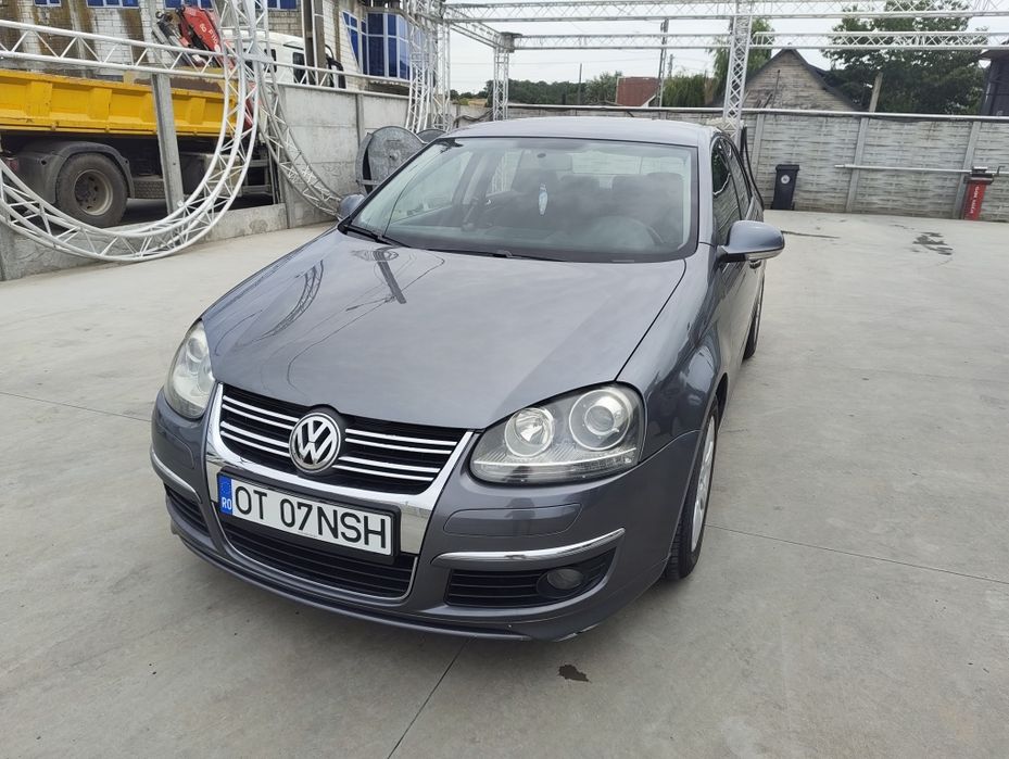 Vând schimb Volkswagen Jetta 2008 1.6 MPI Gpl