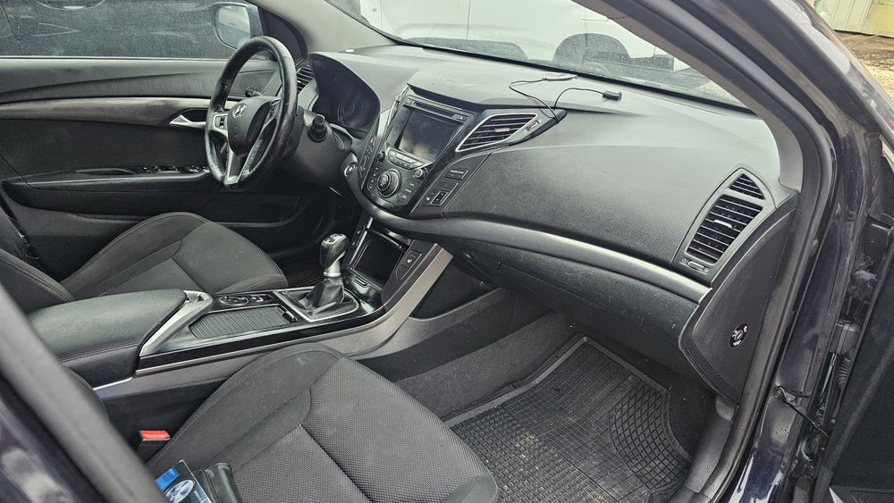 Хюндай и40 на части