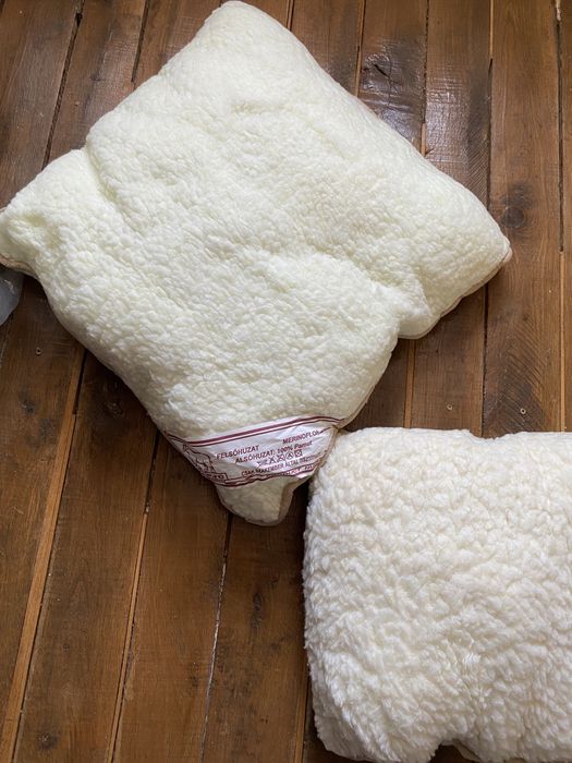 Set patura si 2 perne Merinos - nefolosit- 2 seturi(2 paturi+4 perne )