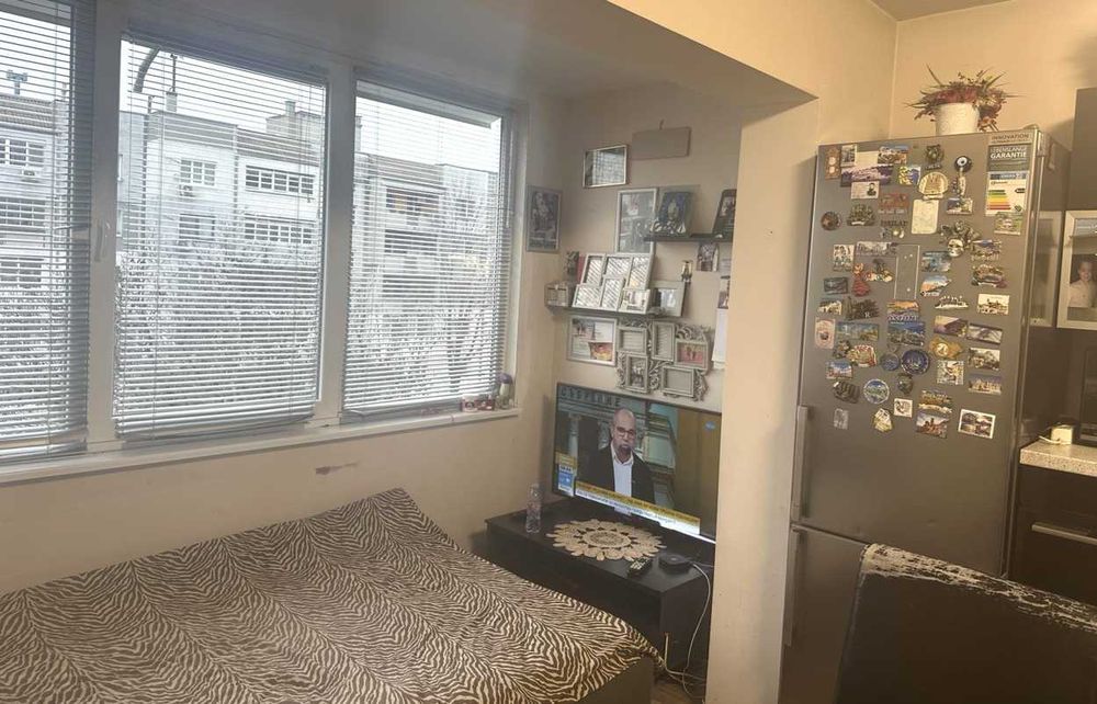 Продава се Тристаен апартамент в Варна, Възраждане 4 - 90 кв.м за 1360 €/кв.м - Снимка #3