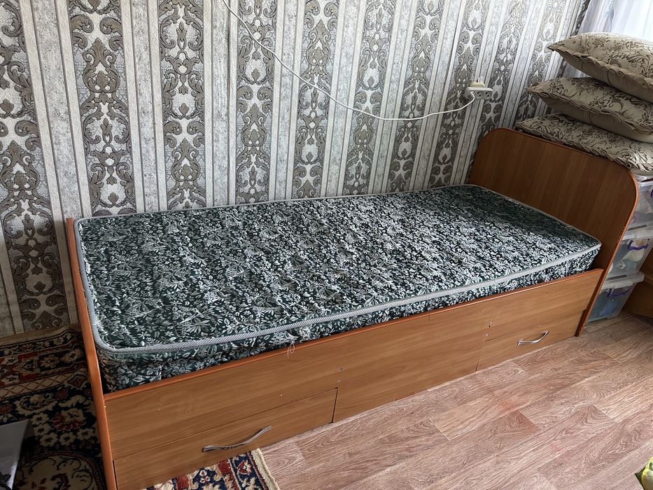 Продам кровать 30 000