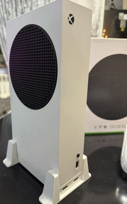 Игровая приставка Xbox Series S