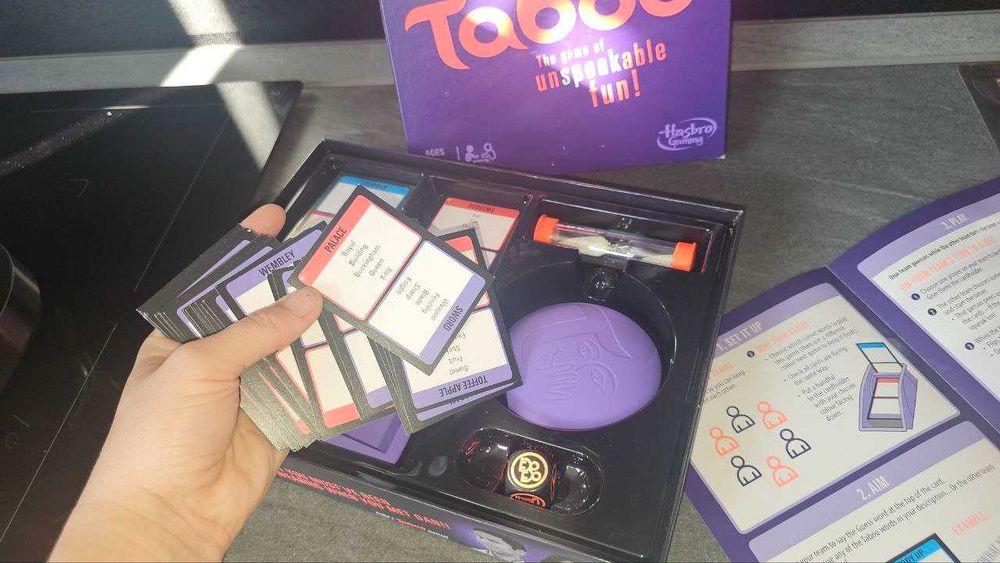 Игра Табу  на англиски за  компанията, семейството и партито