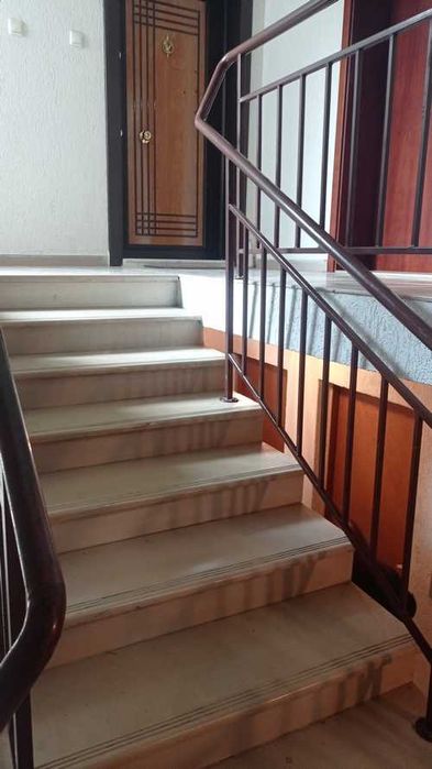 ДАВА под НАЕМ 2-стаен тухлен в Центъра на гр. Шумен