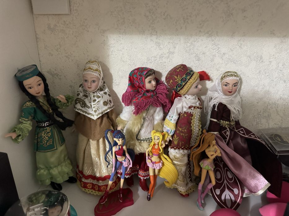 Коллекционные Куклы в народных костюмах из журнала