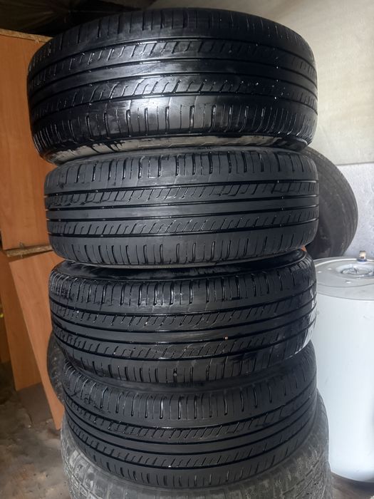 Продам диски с шинами в комплекте