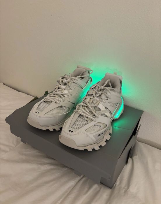 Balenciaga track led