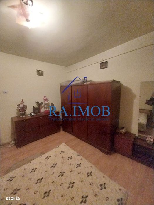 Apartament 2 camere, et 10, Vest - Al.Godeanu - 48900 euro negociabil