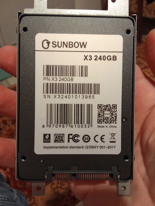 SSD 240 GB 2,5 inch fara probleme cu windows 10