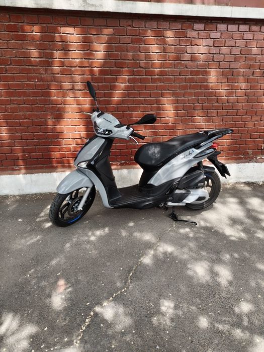 Inchiriere scutere Piaggio 125 2026!