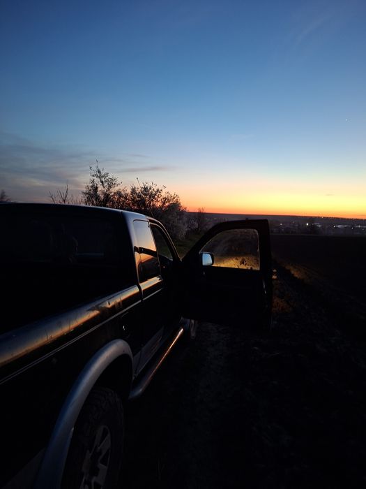 Vând schimb jeep ford ranger