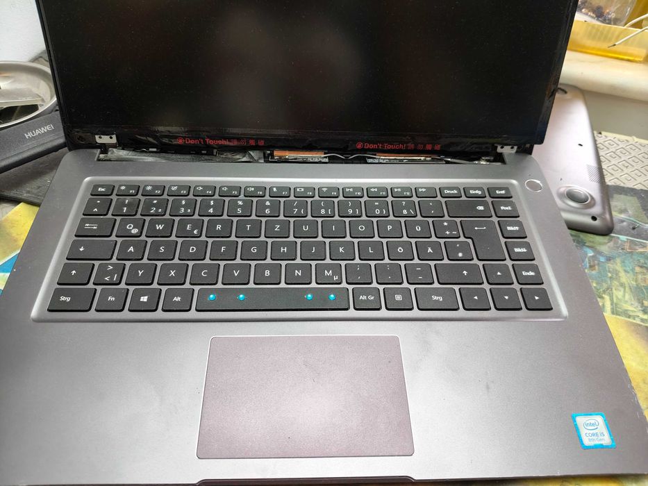 Dezmembrez laptop Huawei model MRC WX0 I5 a 8 a generatie