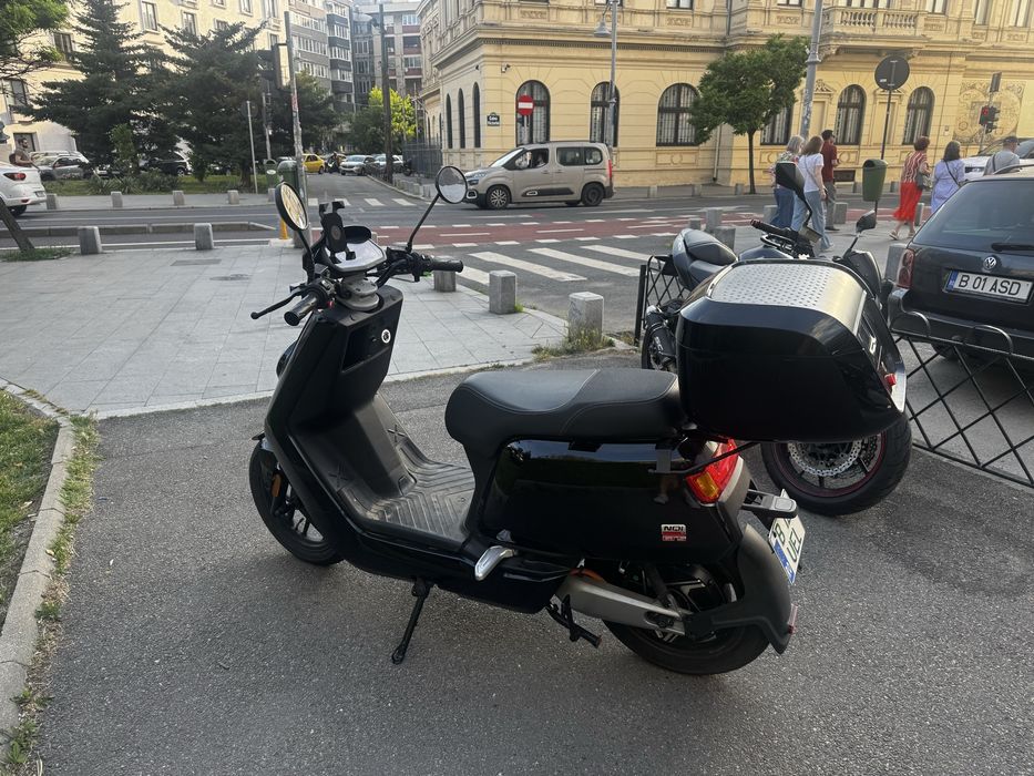 Scuter electric Niu NQI GTS 2024