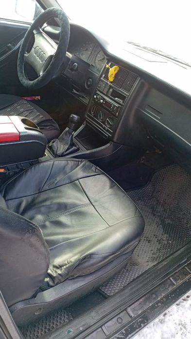 Продам AUDI 80 2 литр моник