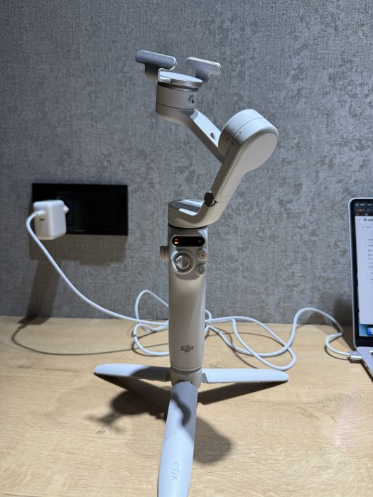 Стедикам DJI Osmo Mobile 6