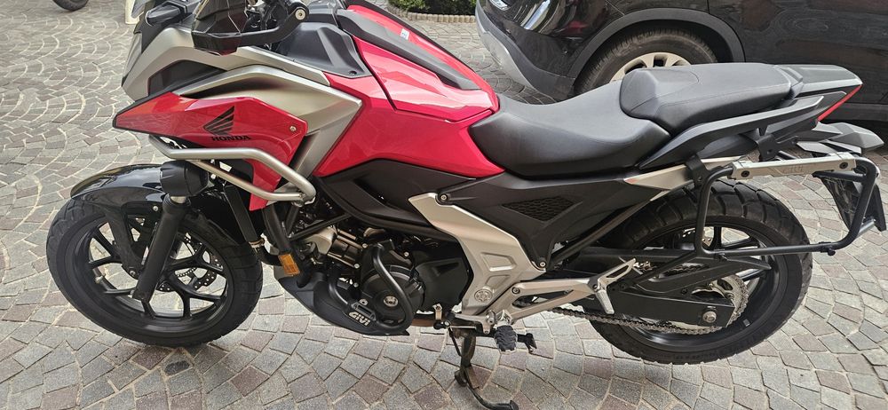 Honda NC750X 2021
