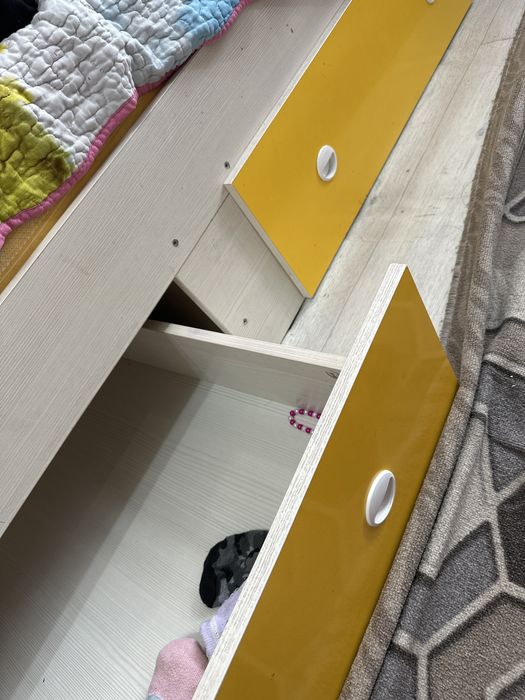 Кровать продаю хороший