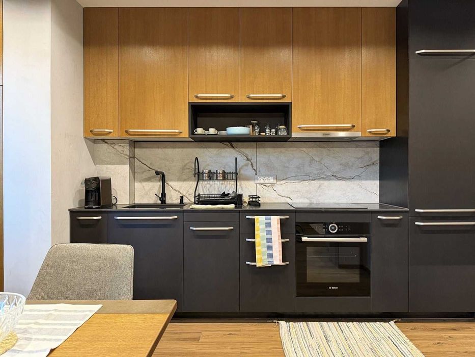 Дава се под наем Двустаен апартамент в София, Център - 70 кв.м за 612 € - Снимка #3