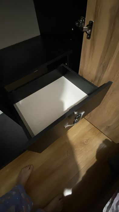 Срочно продам шкаф