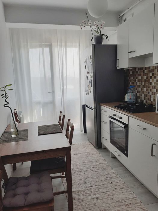 Vand apartament 2 camere Rosu/ Crinului