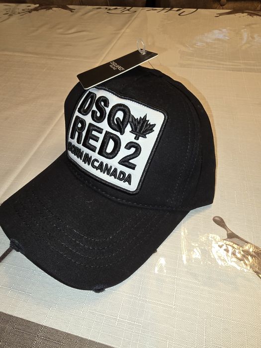 Șapcă DSQ RED2 neagră – model modern unisex