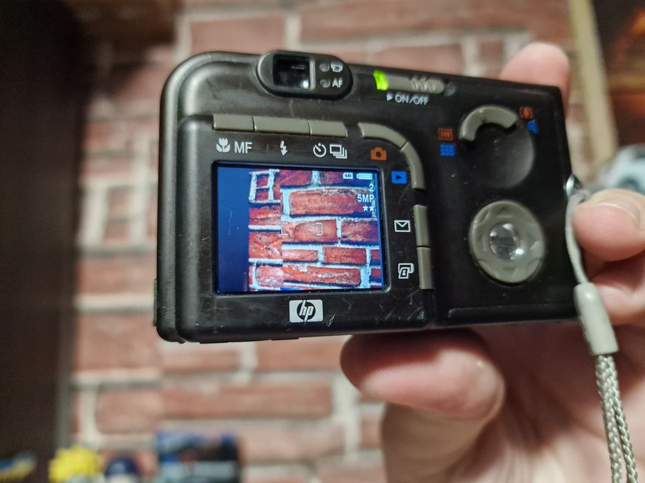 Aparat Foto Retro HP Photosmart R707 - Metalic - Stil Y2K / Digicam