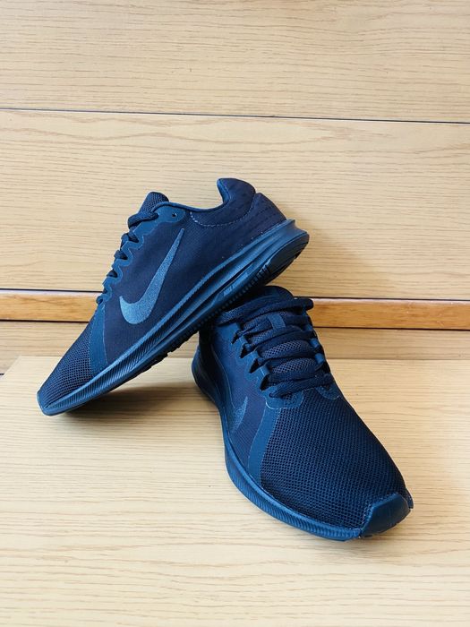 Маратонки  Nike  Downshifter 8  ,  38  номер
