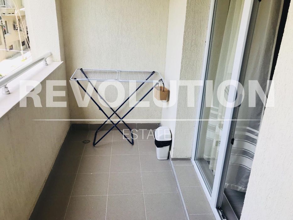 Дава се под наем Едностаен апартамент в Варна, Център - 35 кв.м за 400 € - Снимка #5