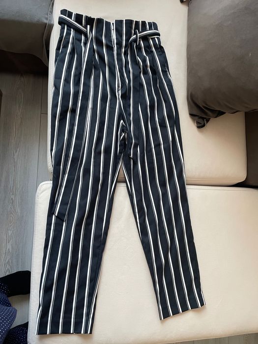 Панталон на HM марката