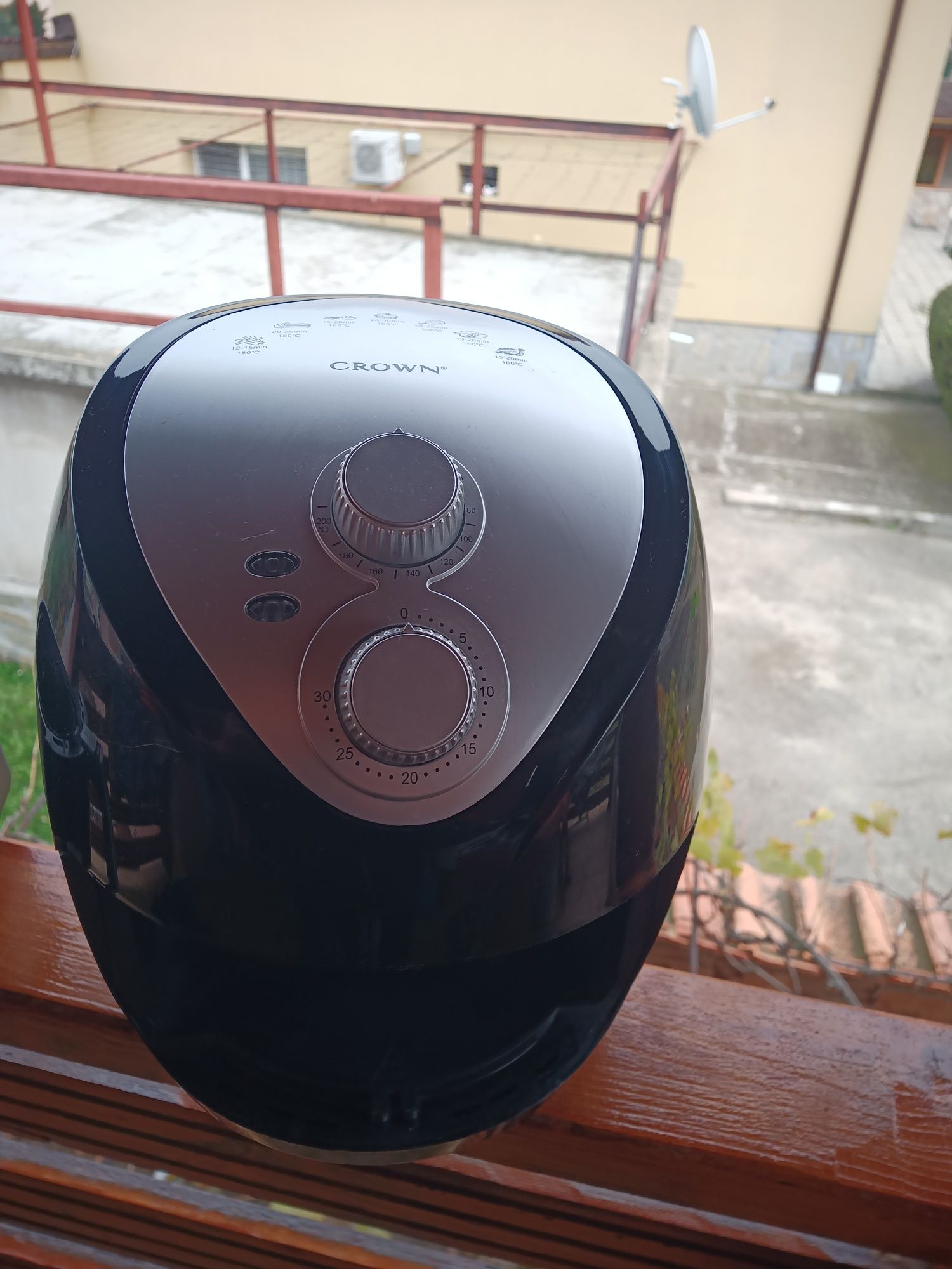 Мултикукър Crown с. Царацово • OLX.bg