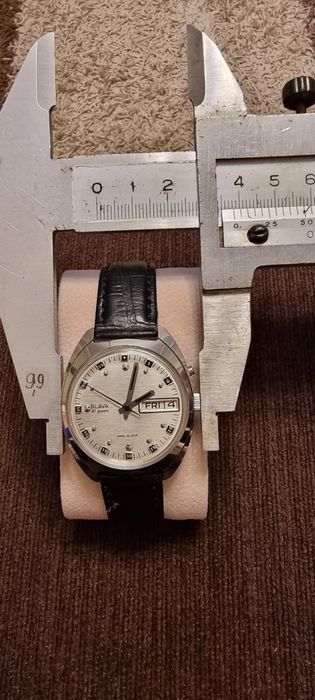 Часы Слава и Восток СССР продам