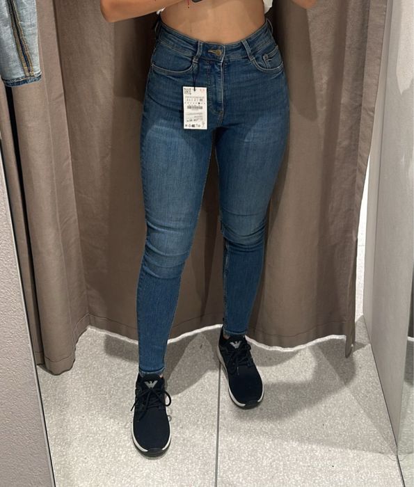 Blugi zara marimea S