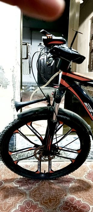 Велосипед сотилади.