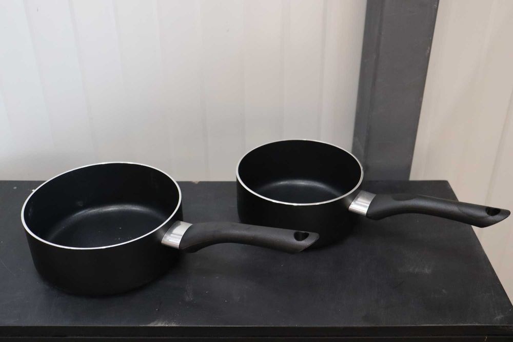 Комплект съдове за готвене с незалепващо покритие 15 части