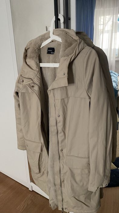 Продам 2 куртки р46-48