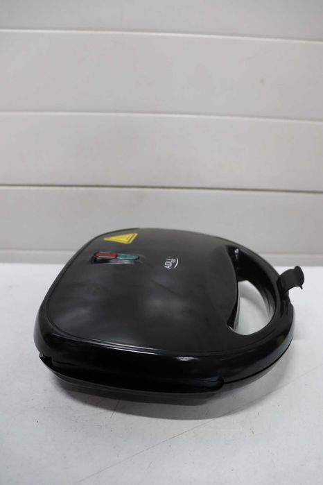 Adler AD3071 Машина за печене на сладки, 12 форми, 1200W