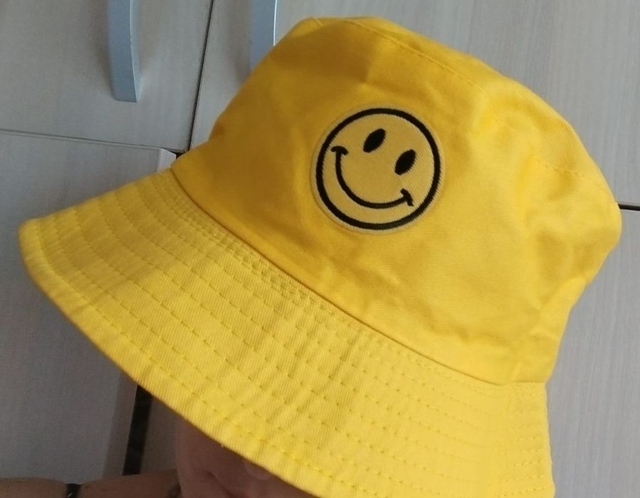 3 Palarii (noi , fara eticheta)