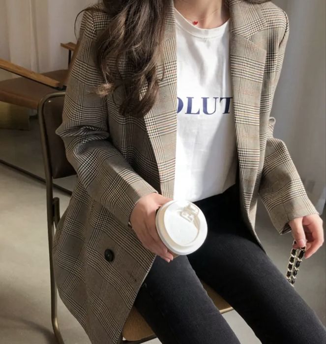 Женский красивый пиджак