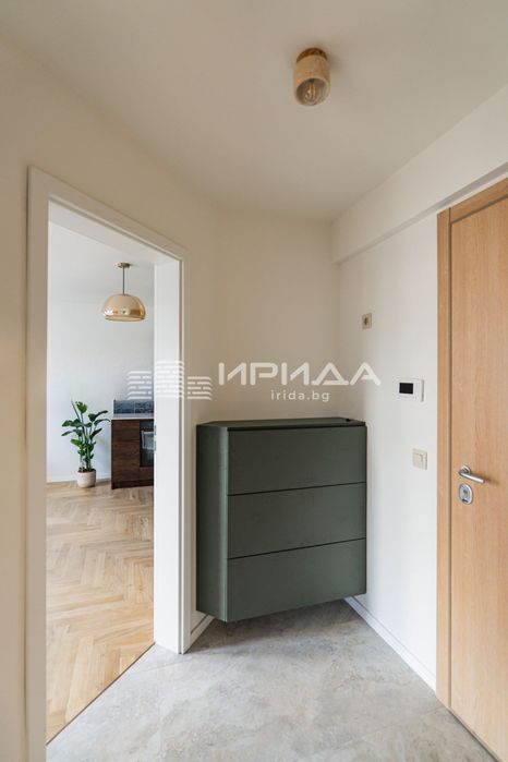 Нов обзаведен двустаен апартамент в центъра