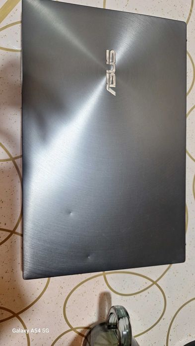 Ноутбук ASUS zenbook 14