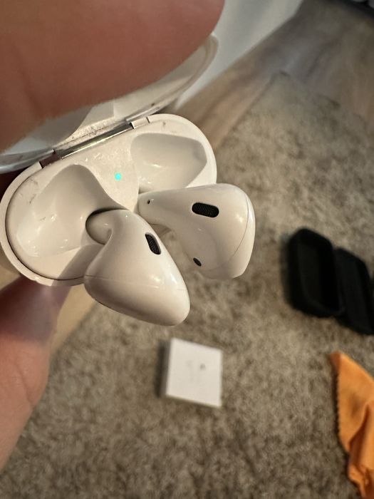 Apple Airpods 2